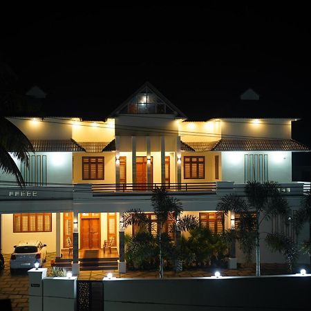 Nandhanam Holidays Kannur Esterno foto